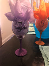 Load image into Gallery viewer, Glitter Stem Wine Glass